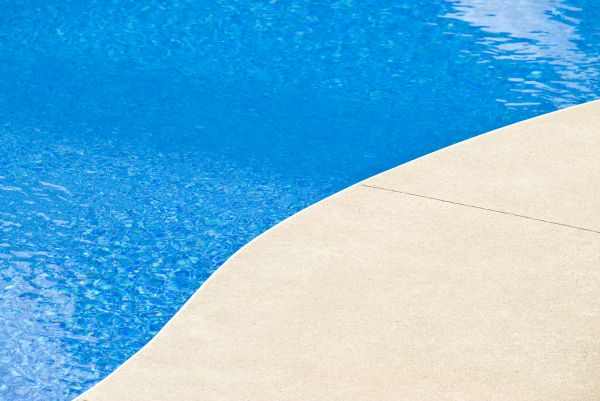 Cost of Pool Deck Construction in Cedar Rapids
