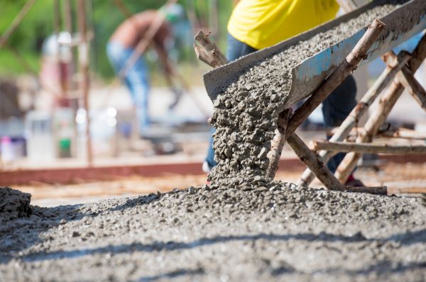 Backyard Concrete Pouring in Cedar Rapids