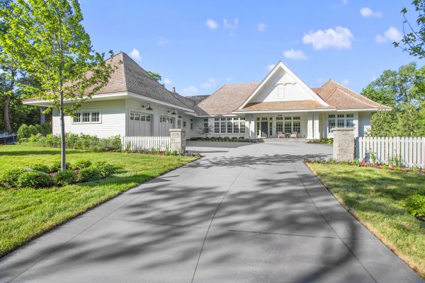 Cost of Driveway Concreting in Cedar Rapids