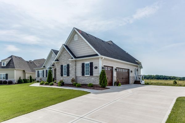Driveway And Walkway Service in Cedar Rapids