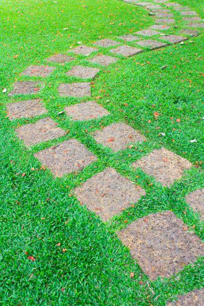 Backyard Pathway Construction in Cedar Rapids